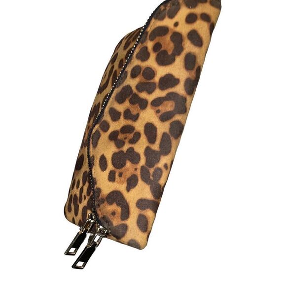 Contemporary Leopard Bam Forever Clutch - Picture 3 of 14